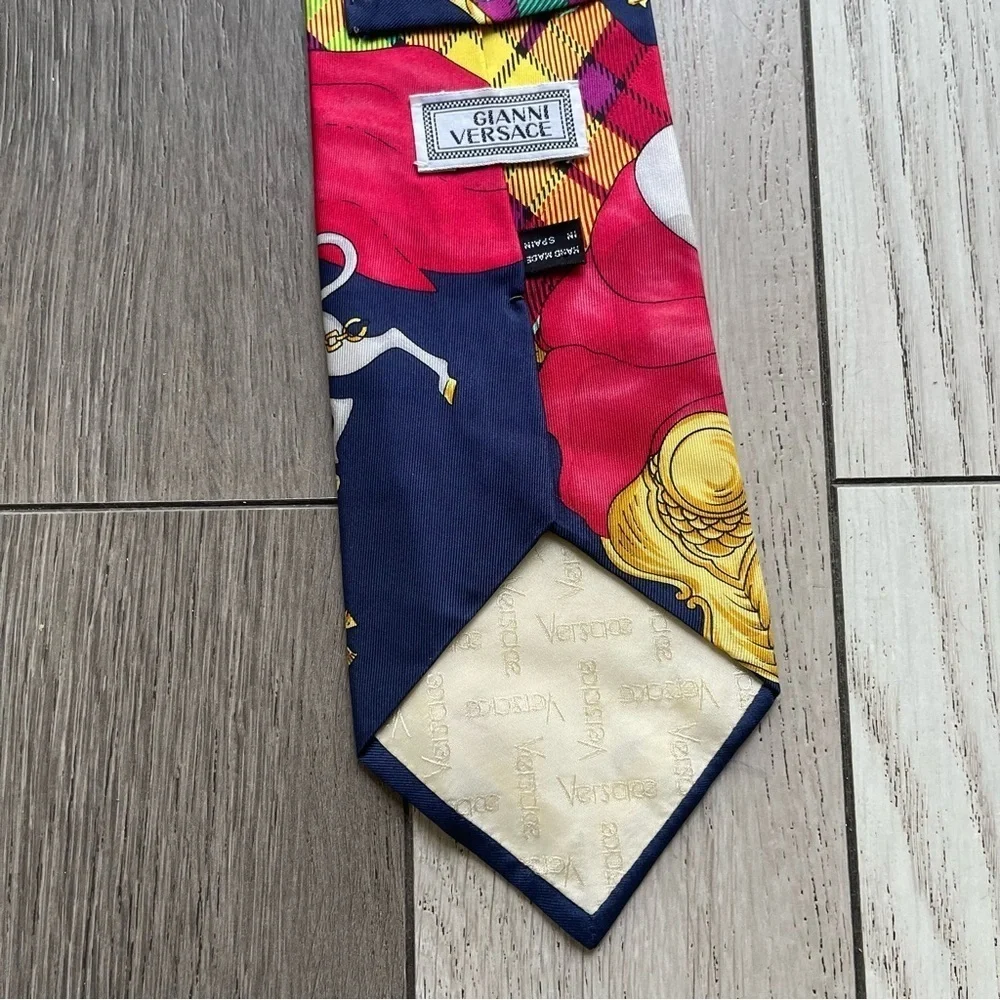 Gianni Versace Vintage 90’s Men's Silk Tie